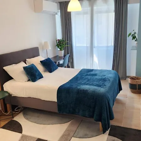 Le Rossini,spacieux 3 Pieces Au Coeur Du Centre D'antibes Apartment