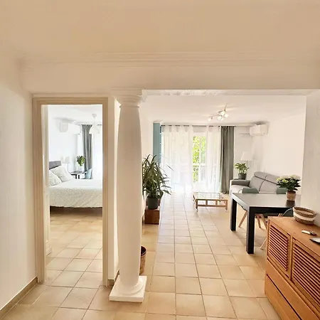 Apartment Le Rossini,spacieux 3 Pieces Au Coeur Du Centre D'antibes